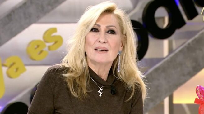 Rosa Benito se desmarca de los Mohedano: "Rocío, yo sí te quiero en mi vida pero no me voy a posicionar" Rosa Benito en 'Ya es mediodía'