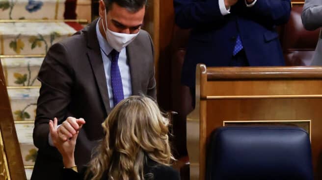 sanchez-congreso-mano