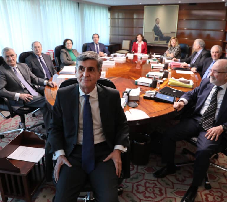 El Gobierno da marcha atrás para permitir al CGPJ nombrar jueces y hacerse con el control del TC