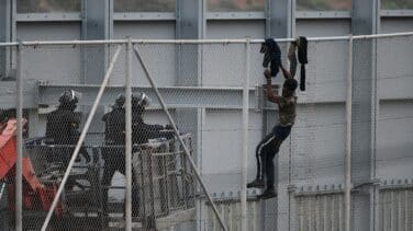 El Gobierno compra cuatro drones ante los saltos "cada vez más violentos" en Ceuta y Melilla