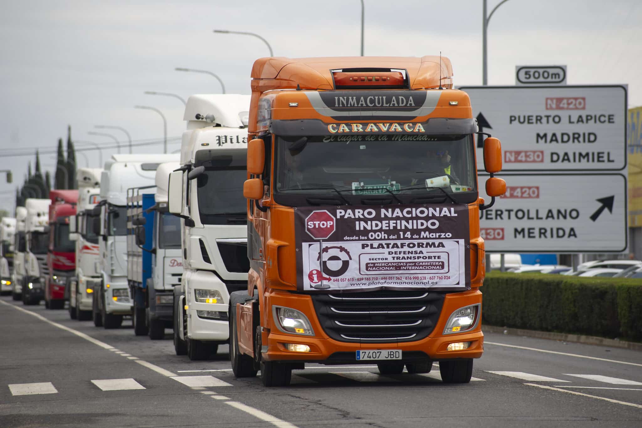 Transportistas convocados por la Plataforma para la Defensa del Sector de Transporte de Mercancías.