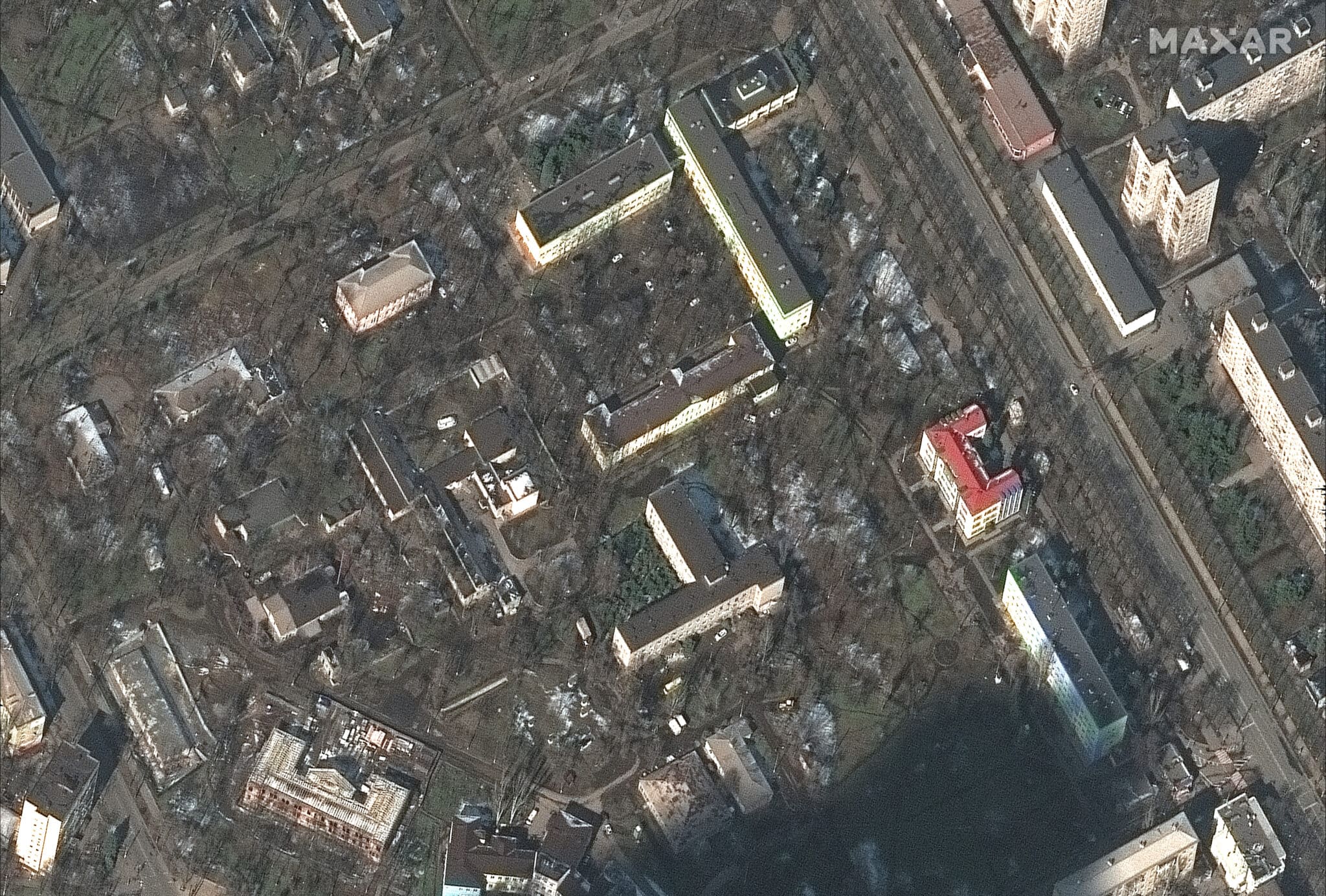 Imágenes del bombardeo al hospital de Mariupol