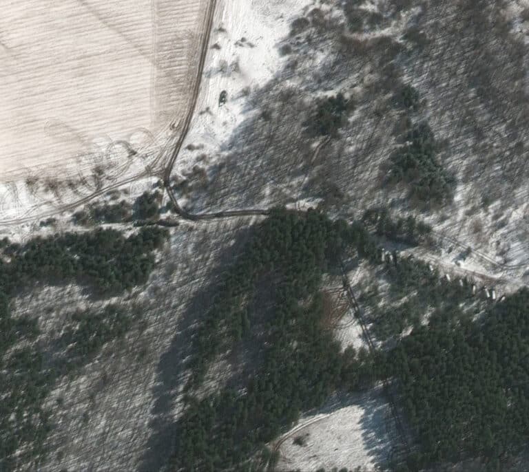 El convoy militar ruso de 64 kilómetros se dispersa a las puertas de Kiev