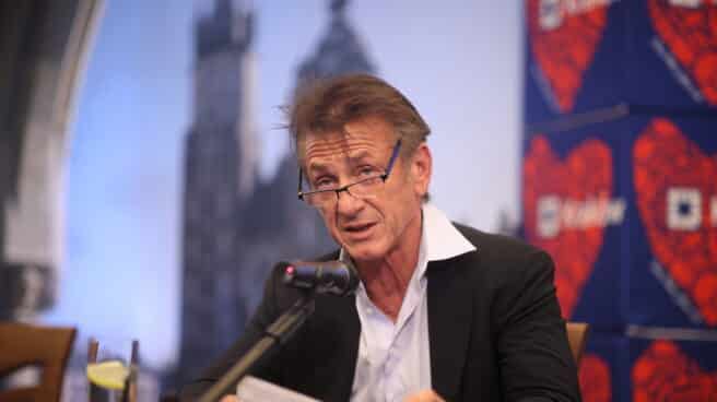 El actor y director estadounidense Sean Penn visita Cracovia