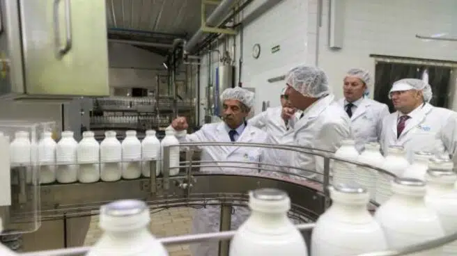 Industrias lácteas dicen que los supermercados estarán desabastecidos "en 2 o 3 días" si persiste el paro
