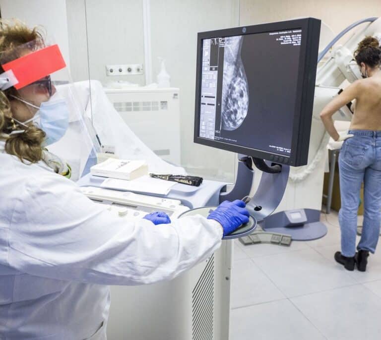 Logran incrementar la eficacia de la inmunoterapia en el cáncer de mama