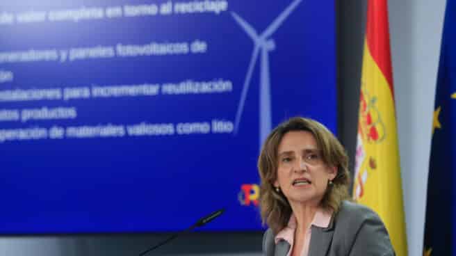 La ministra Teresa Ribera, que ha retrasado las medidas urgentes para abaratar el precio de la luz La vicepresidenta tercera y ministra para la Transición Ecológica y el Reto Demográfico, Teresa Ribera.