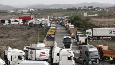 Las 24 reclamaciones de la huelga de transportistas que ya está paralizando industrias en España