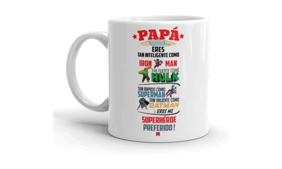 Taza blanca con dibujos de superhéroes 