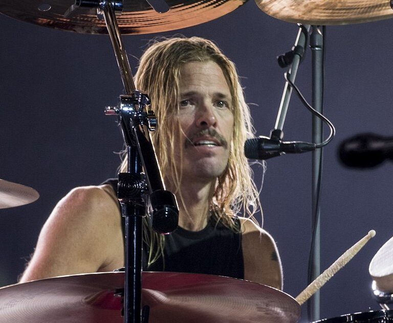Muere Taylor Hawkins, batería de Foo Fighters, horas antes de su concierto