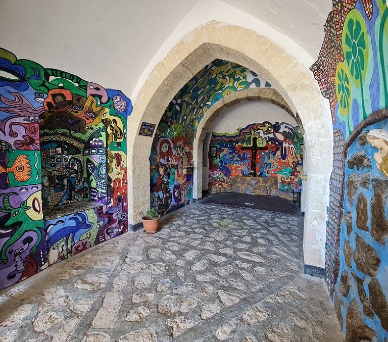 Los murales de la ermita de Alcoy, el nuevo 'Ecce Homo' que reta a los Bienes de Relevancia Local