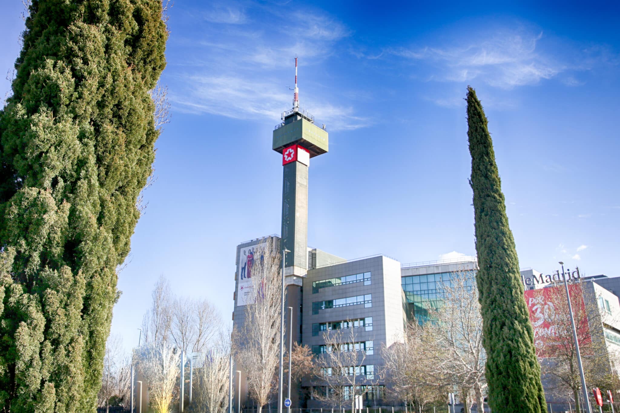 Edificio de Telemadrid en la Calle de Paseo del Príncipe, en la Ciudad de la Imagen / Pozuelo de Alarcón/ Madrid