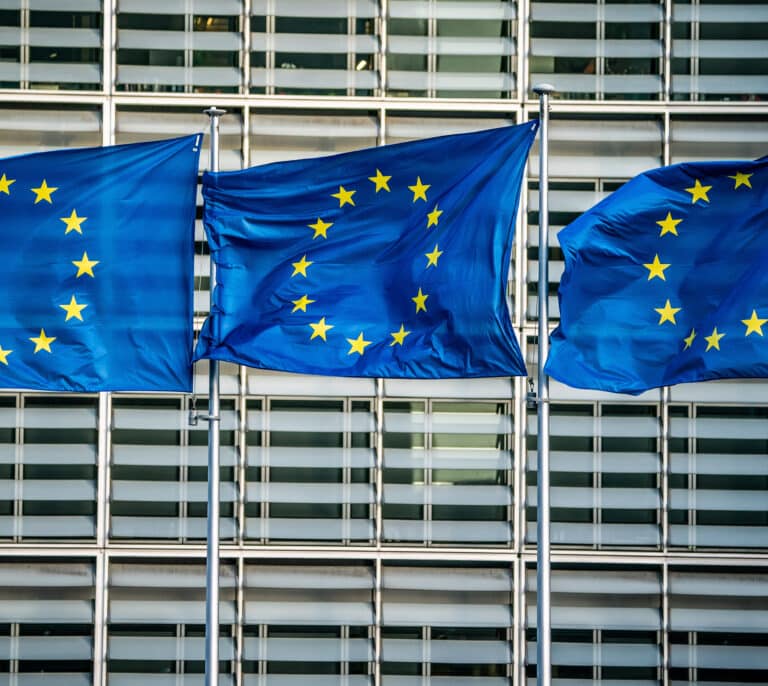 Bruselas amenaza con llevar a España al TJUE por no aplicar el tipo mínimo del 15% a multinacionales