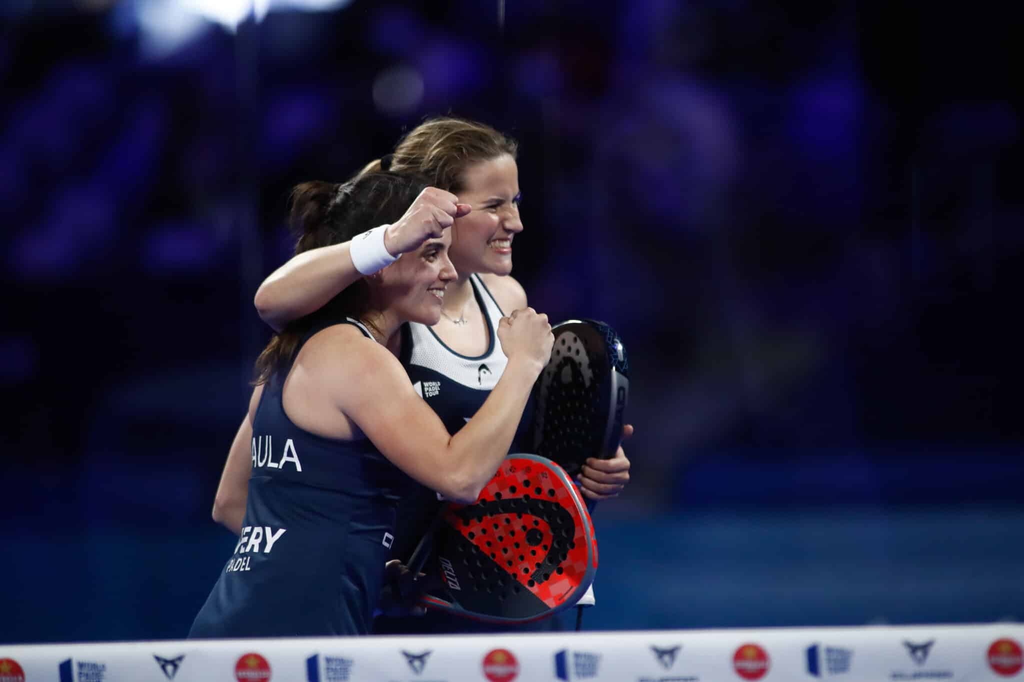 El World Padel Tour equipara los premios de hombres y mujeres.