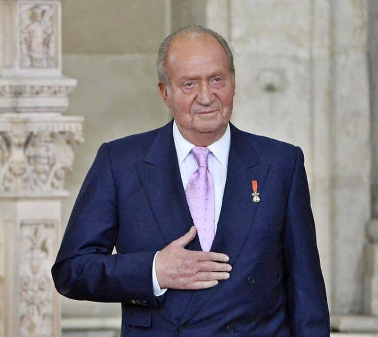 Podemos insta al Gobierno a derogar el decreto que reconoce a Juan Carlos I como rey emérito