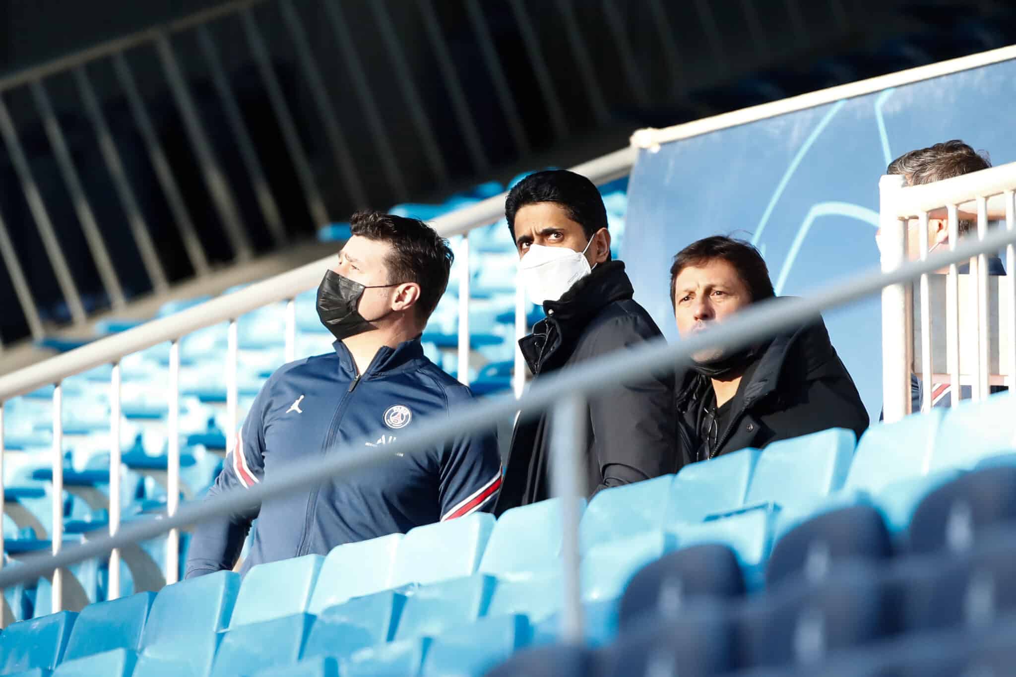 Mauricio Pochettino, Nasser Al-Khelaifi y Leonardo en la sesión de entrenamiento previa al partido contra el Real Madrid