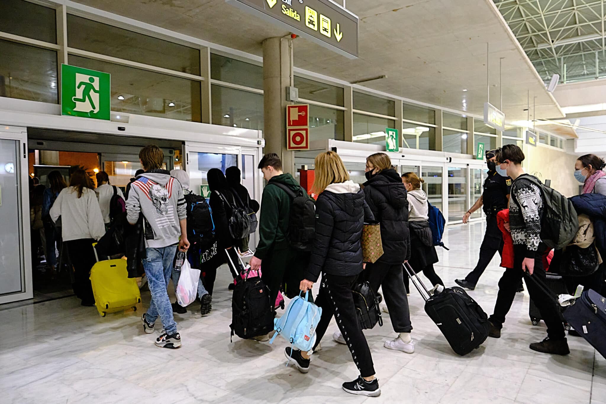 Refugiados de Ucrania llegan a 11 de marzo de 2022 a Fuerteventura.