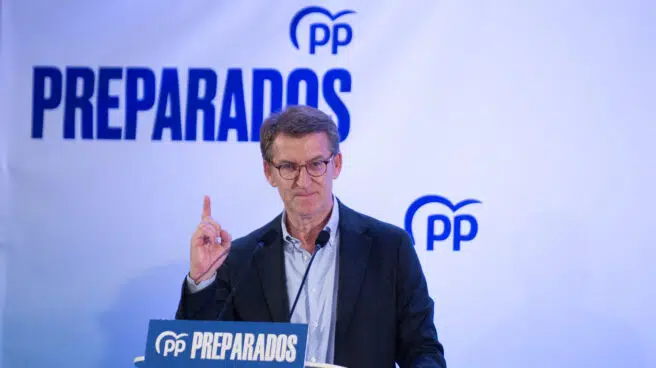 El PP se acerca al PSOE según una encuesta realizada tras el ascenso de Feijóo