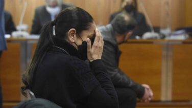 Isabel Pantoja, hundida: su desgarradora imagen sentada de nuevo en el banquillo