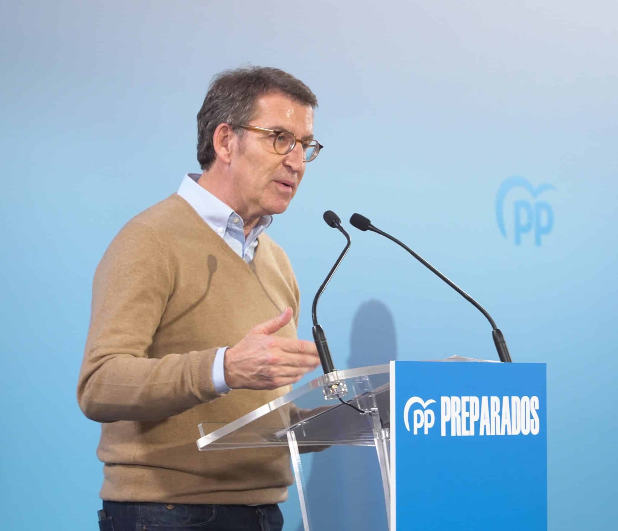 El candidato a la Presidencia del Partido Popular, Alberto Núñez Feijóo, participa en un acto del PP