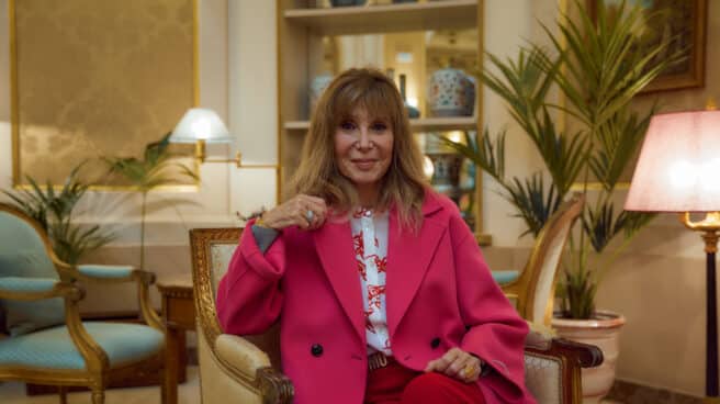 Pilar Eyre publica su nueva novela Cuando éramos ayer Pilar Eyre publica su nueva novela Cuándo éramos ayer