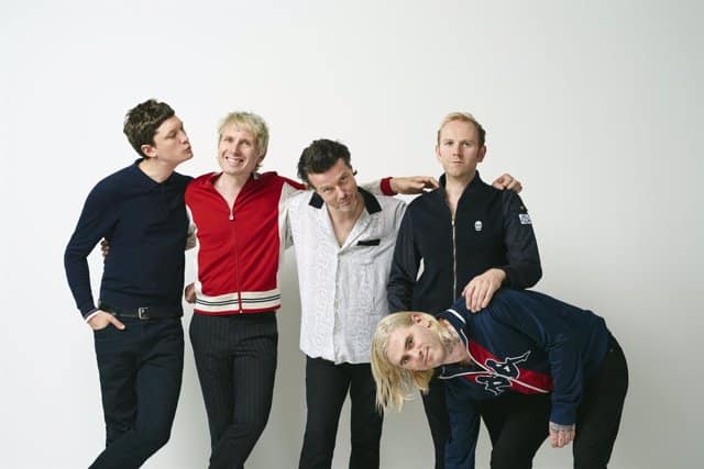 La banda británica Franz Ferdinand se suma al llamamiento del 'No a la guerra' oponiéndose a los ataques rusos a Ucrania