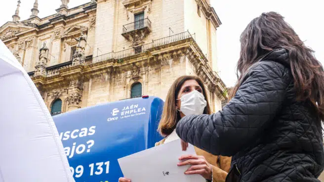 'Jaén Emplea', el éxito del autobús que da trabajo «a los que más lo necesitan»
