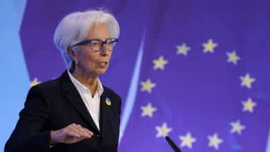 Lagarde avisa de un aumento de cambio de rublos a criptoactivos tras la guerra