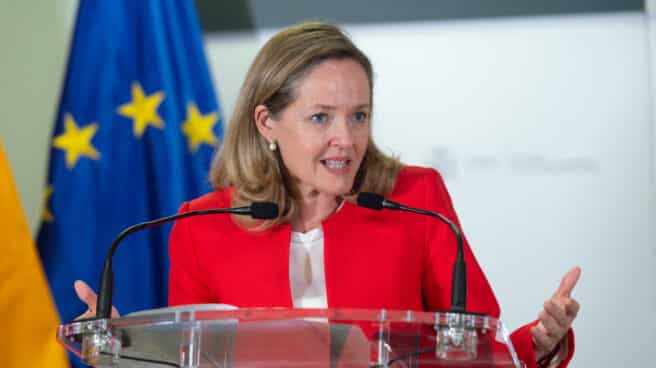 Calviño se reúne con el ministro de Finanzas alemán, Christian Lindnere La vicepresidenta primera y ministra de Asuntos Económicos y Transformación Digital, Nadia Calviño, comparece en una rueda de prensa.