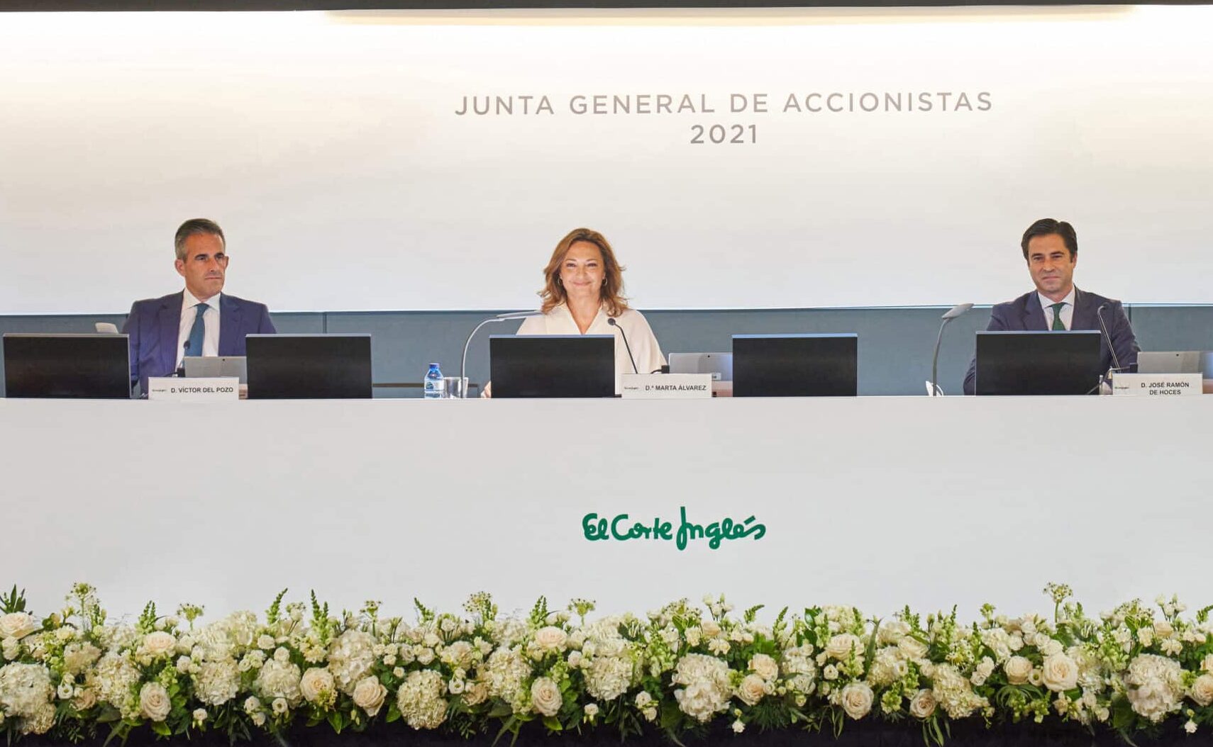 El hasta ahora consejero delegado, Víctor del Pozo,; Marta Álvarez, presidenta; José Ramón de Hoces, consejero secretario.