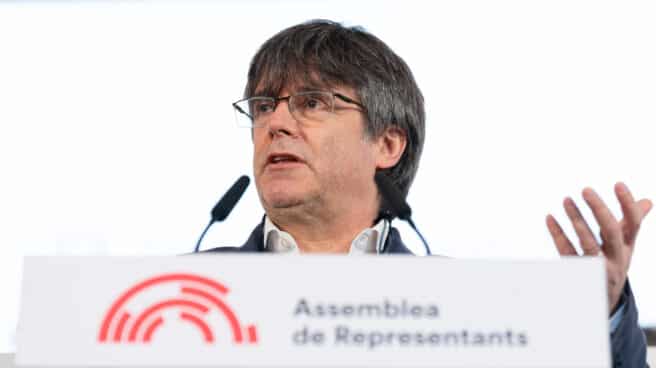 Carles Puigdemont se postula para seguir presidiendo el Consejo por la República