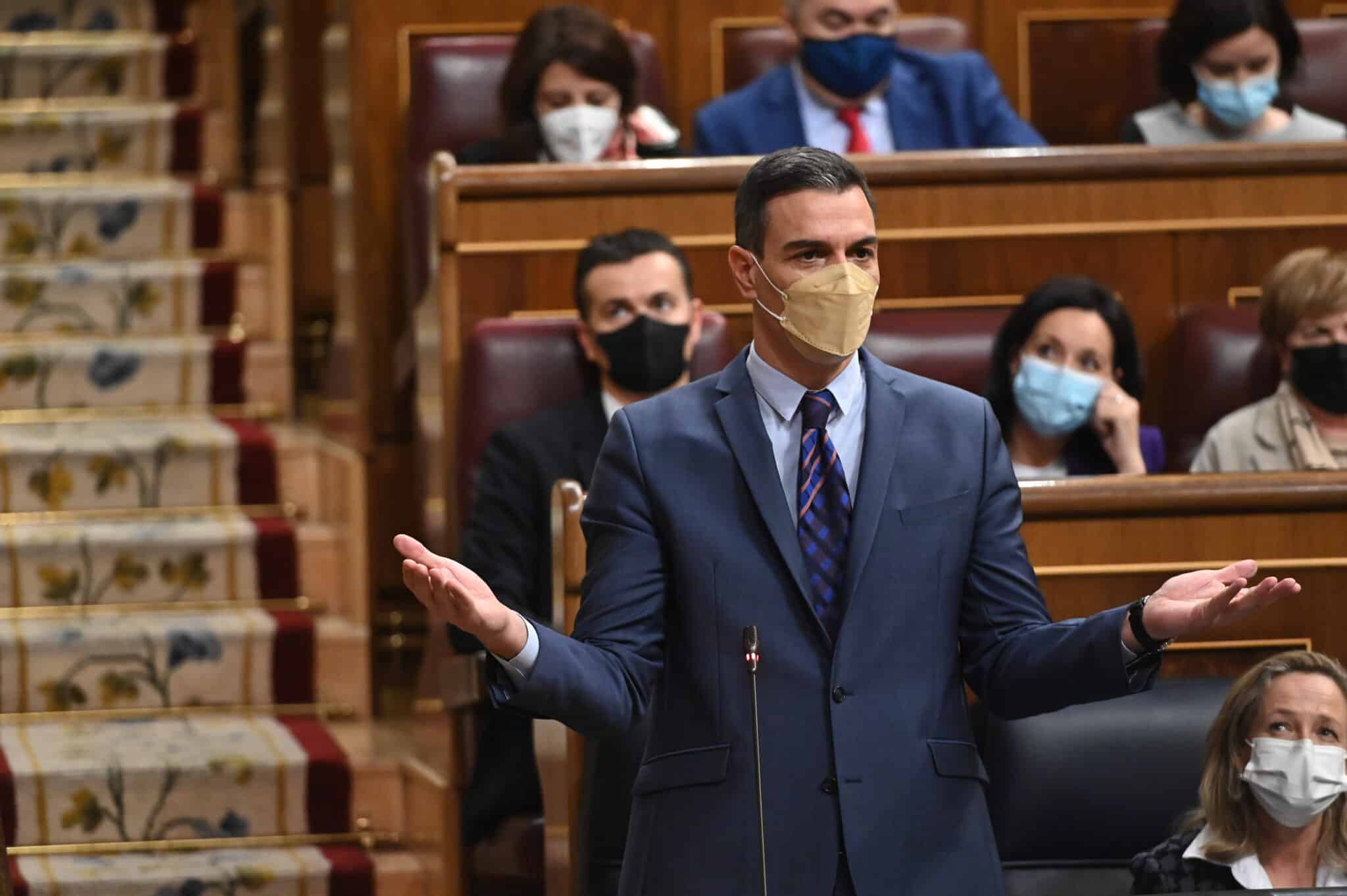 El presidente del Gobierno, Pedro Sánchez, durante su comparecencia en la sesión de control celebrada este miércoles en el Congreso de los Diputados, en Madrid.