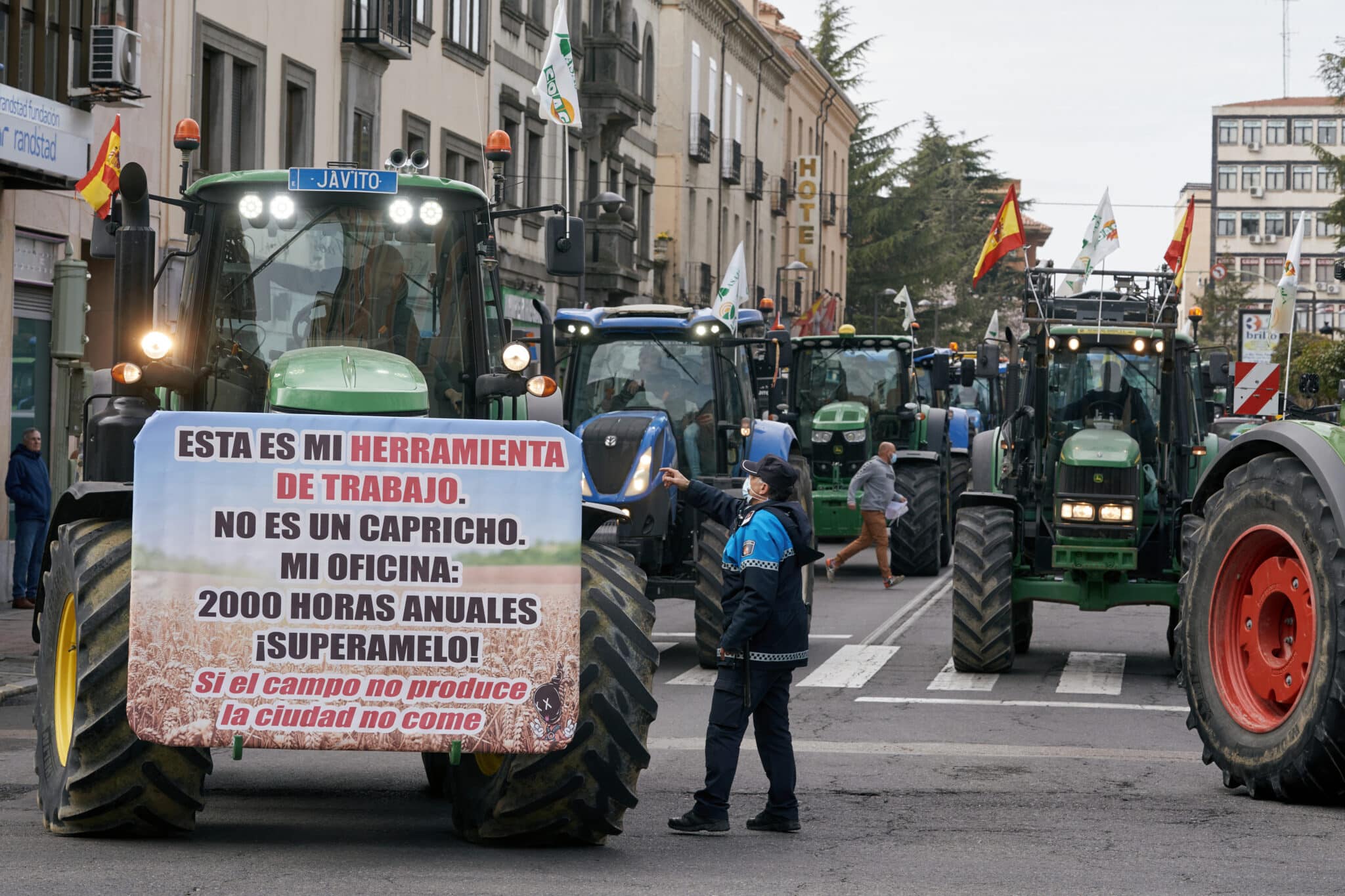 Manifestación de agricultores y ganaderos ayer en Ávila