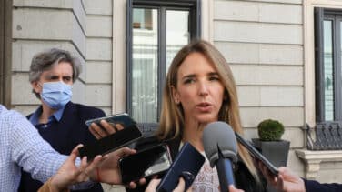 Álvarez de Toledo, sobre la vinculación del feminismo de Podemos con Ucrania: "Vamos hacia un 8M a favor de Putin"