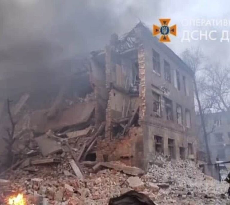 Rusia bombardea una guardería en Dnipro