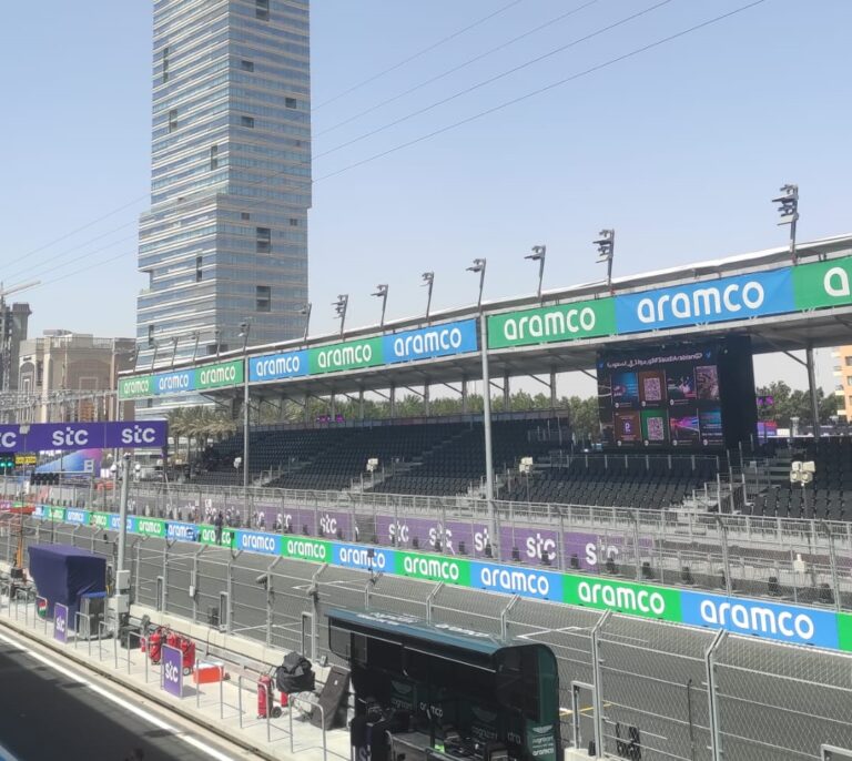 Alarma en la Fórmula 1 por el posible ataque a una planta petrolífera a 11 kilómetros del circuito