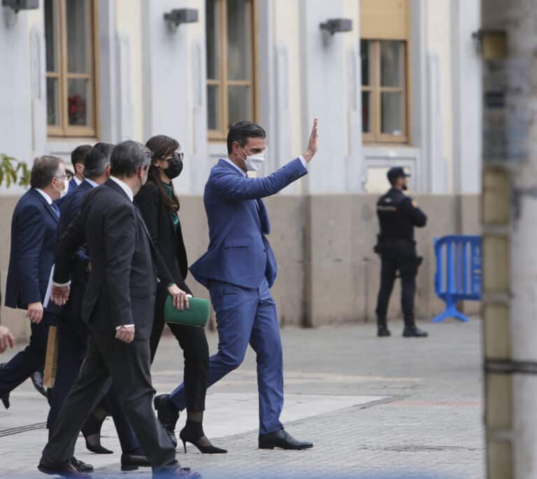 Sánchez, más sólo que la una