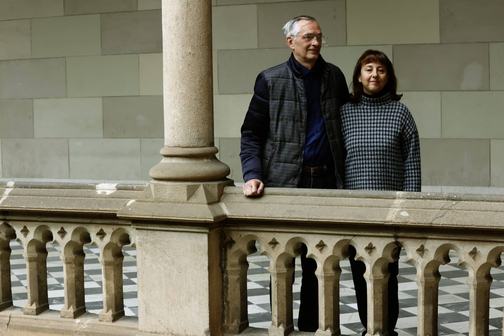 Los profesores Aleksander y Maryna Martynenko, investigadores y catedráticos ucranianos en Medicina y Economía, respectivamente, han sido acogidos por la Universidad de Barcelona