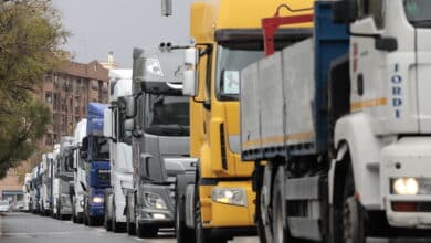 Más plataformas del transporte se suman al paro pese a la oferta del Gobierno de 500 millones