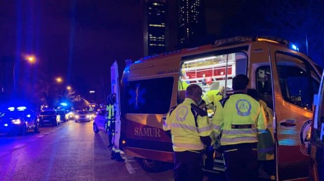 El Samur atiende a los heridos en el paseo de la Castellana (Madrid). El Samur atiende a los heridos en el paseo de la Castellana (Madrid).