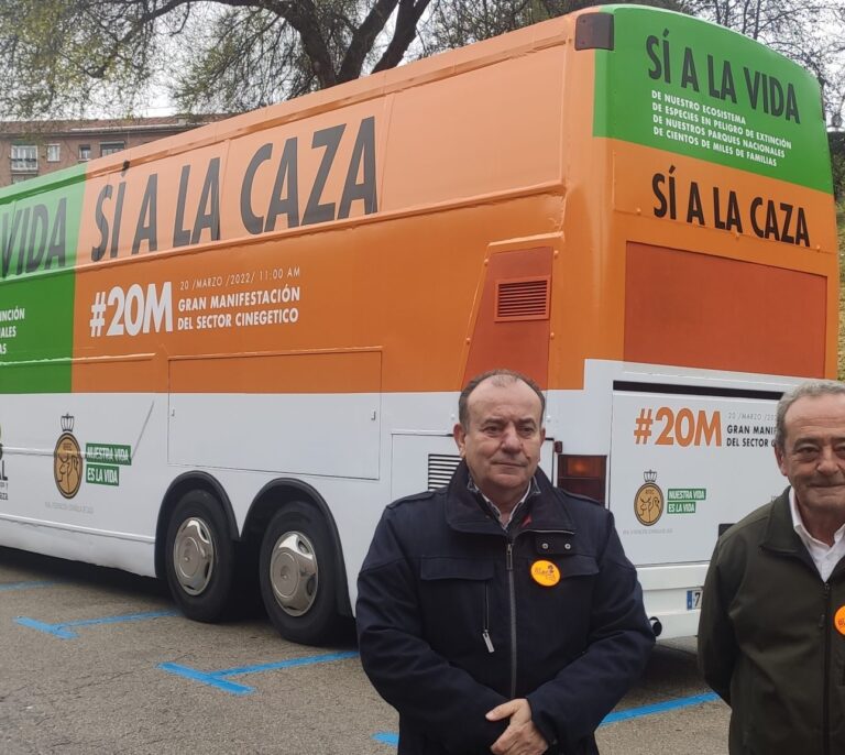 'Sí a la vida. Sí a la caza', el autobús que recorrerá las calles de Madrid