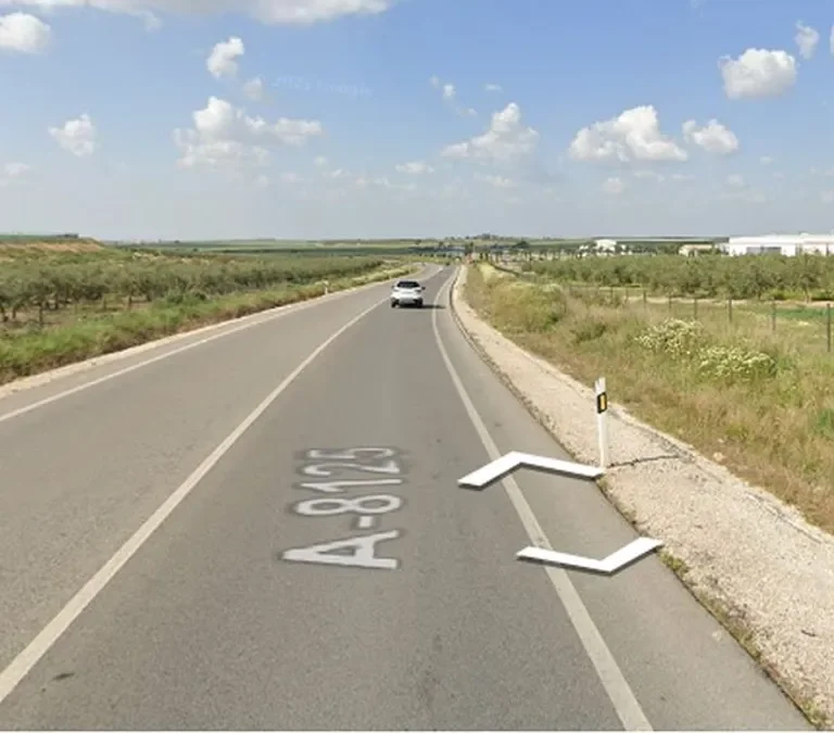 Tres heridos graves y dos desaparecidos en una explosión en una nave de Morón (Sevilla)