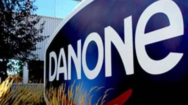 Cartel de Danone en una fábrica. Cartel de Danone en una fábrica.