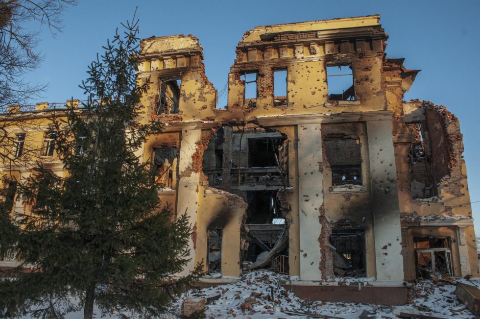 Edificio destruido en Jarkov.