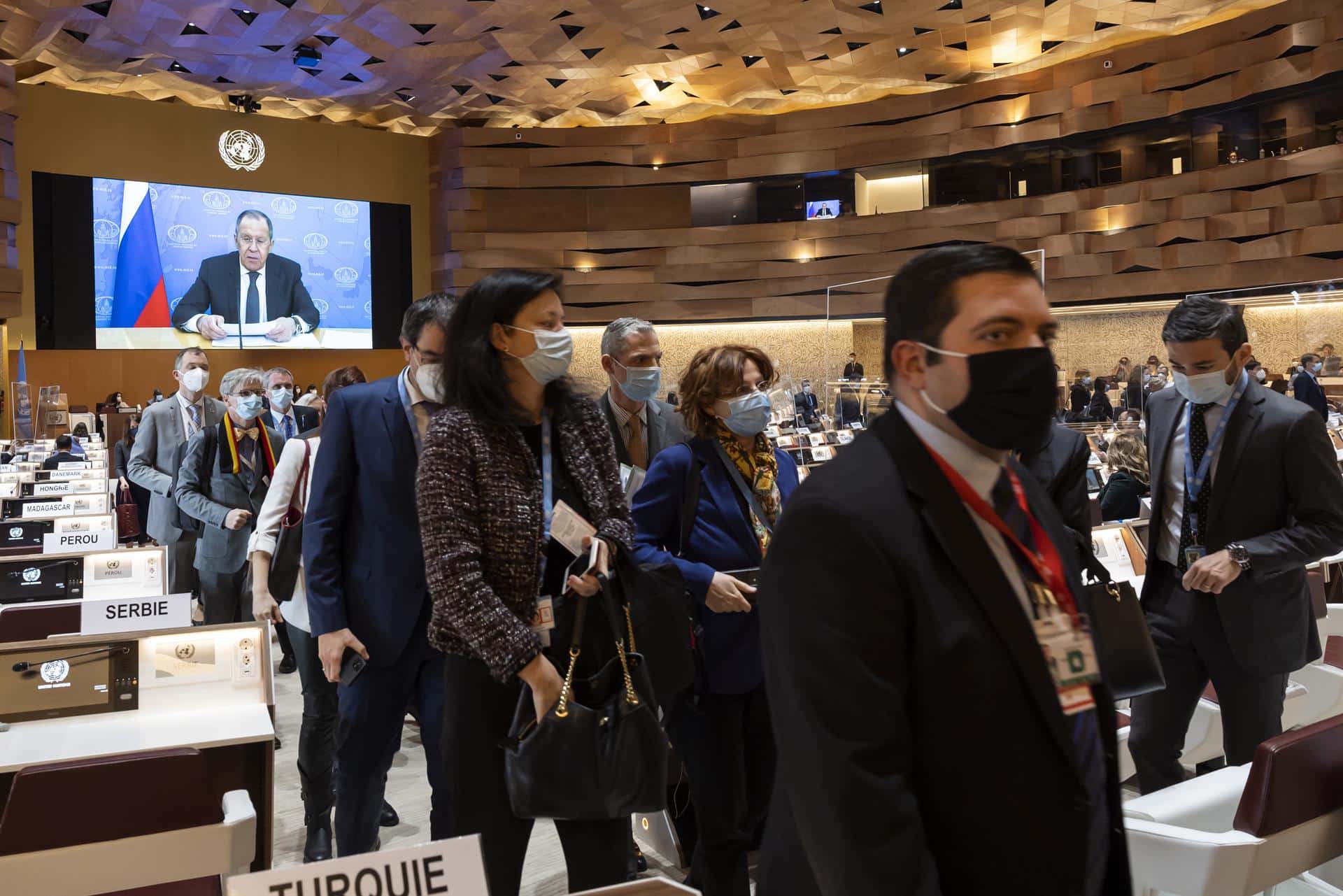 Diplomáticos y embajadores se marchan de la reunión de la ONU mientras interviene Rusia.