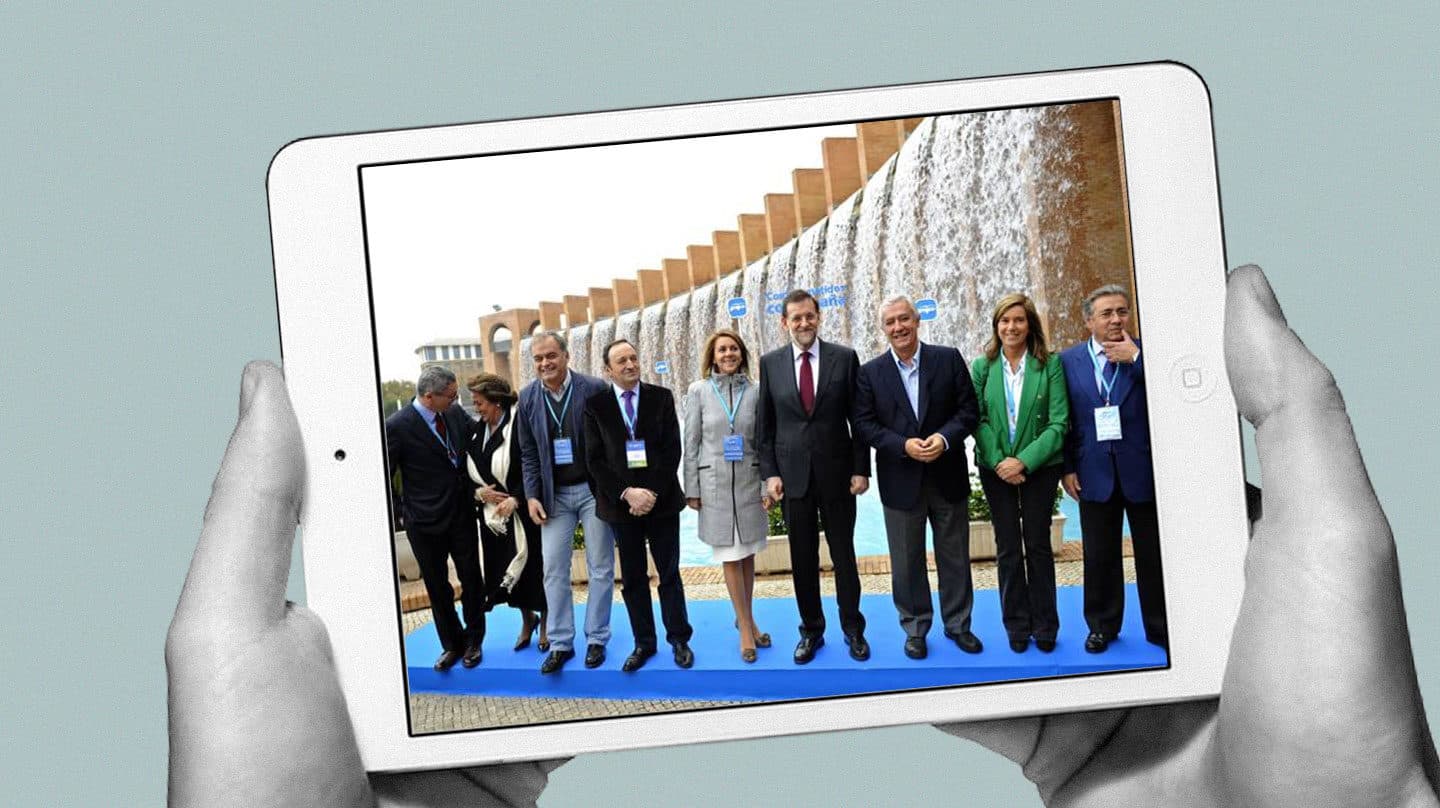 Ruiz-Gallardón, Rita Barberá, González Pons, Pedro Sanz, María Dolores de Cospedal, Rajoy, Arenas, Ana Mato y Zoido el día de la clausura del congreso nacional que el PP celebró en Sevilla en febrero de 2012.