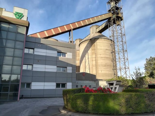 Cementos Portland apaga los hornos de sus siete plantas por el precio de la energía