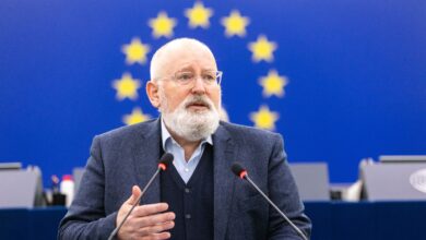 La UE vaticina un "próximo invierno duro" y pide utilizar menos calefacción "para ser más fuertes frente a Rusia"