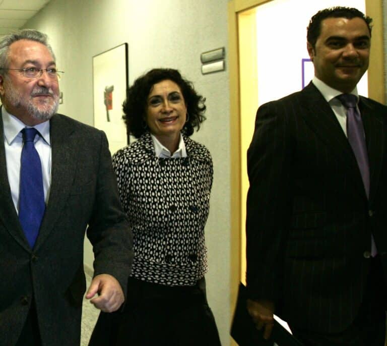 El marido de la jefa de la Guardia Civil acusa a la UDEF de "elucubrar" y de abrir una "causa general"