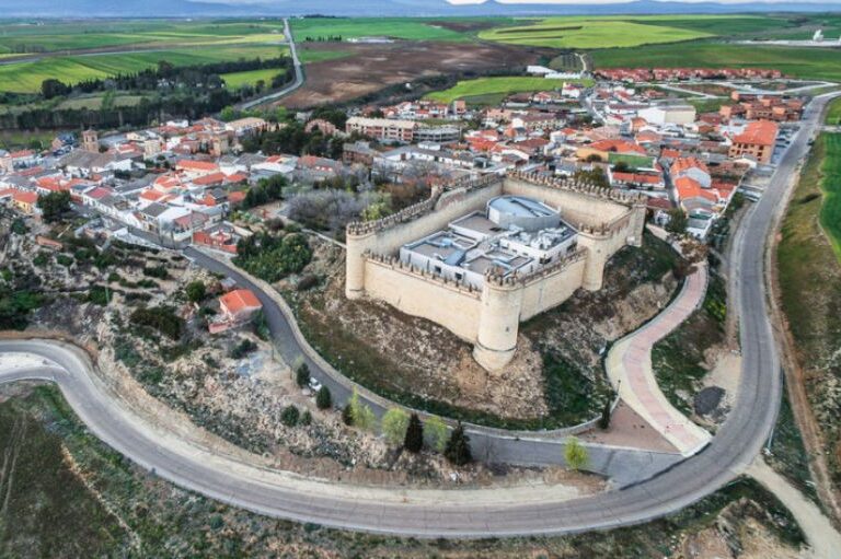 Interior subasta el Castillo de Maqueda con un descuento del 71% sobre el precio inicial